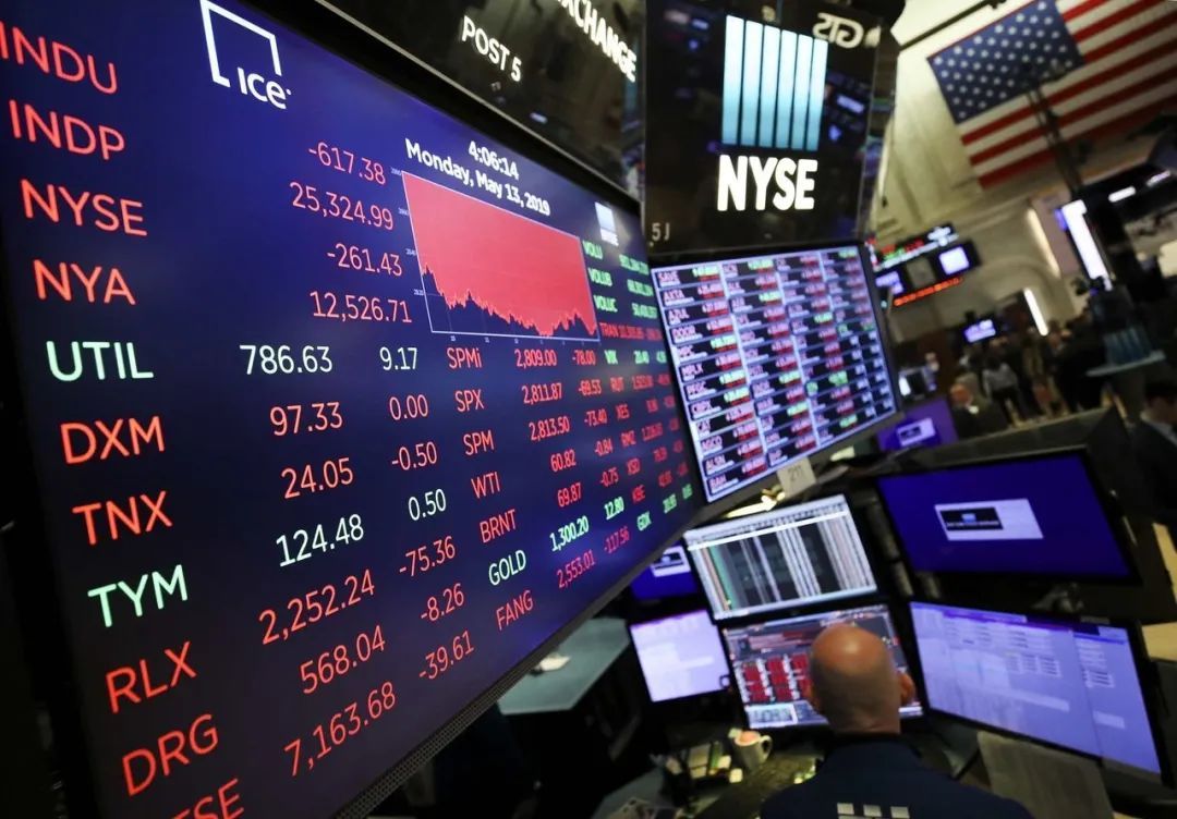 黄金股票ETF（517400）涨超37%市场关注贵金属避险逻辑